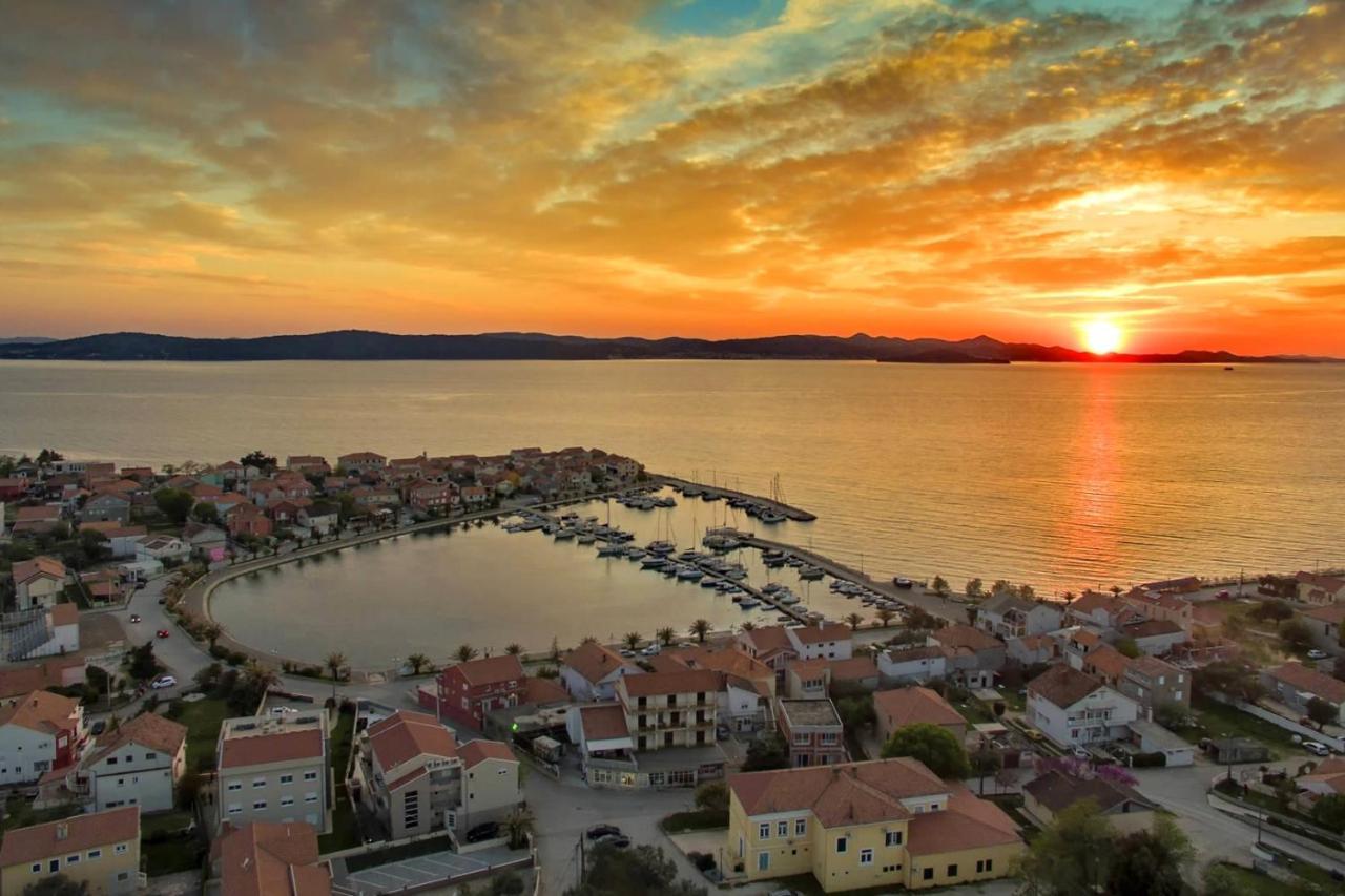 Apartments And Rooms By The Sea Bibinje, Zadar - 6199 Exterior foto